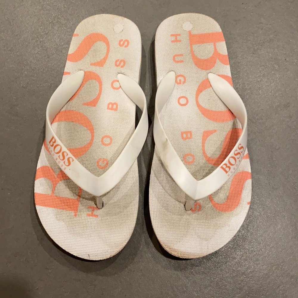 Girls Hugo Boss flip flops size 2 US
